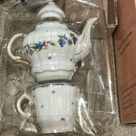 Other - New porcelain tea for one set
